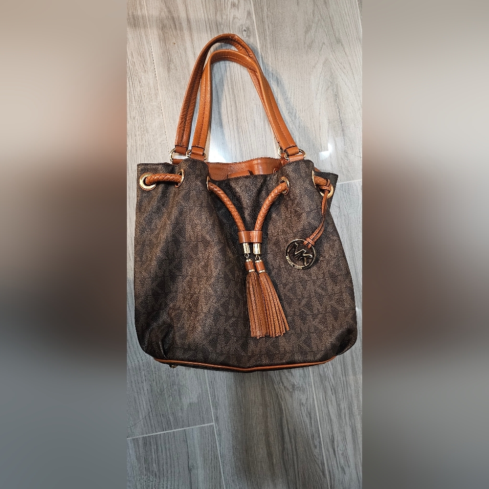 Michael kors bag